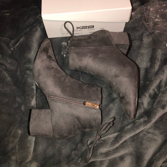 Grey booties - Picture 4 of 6